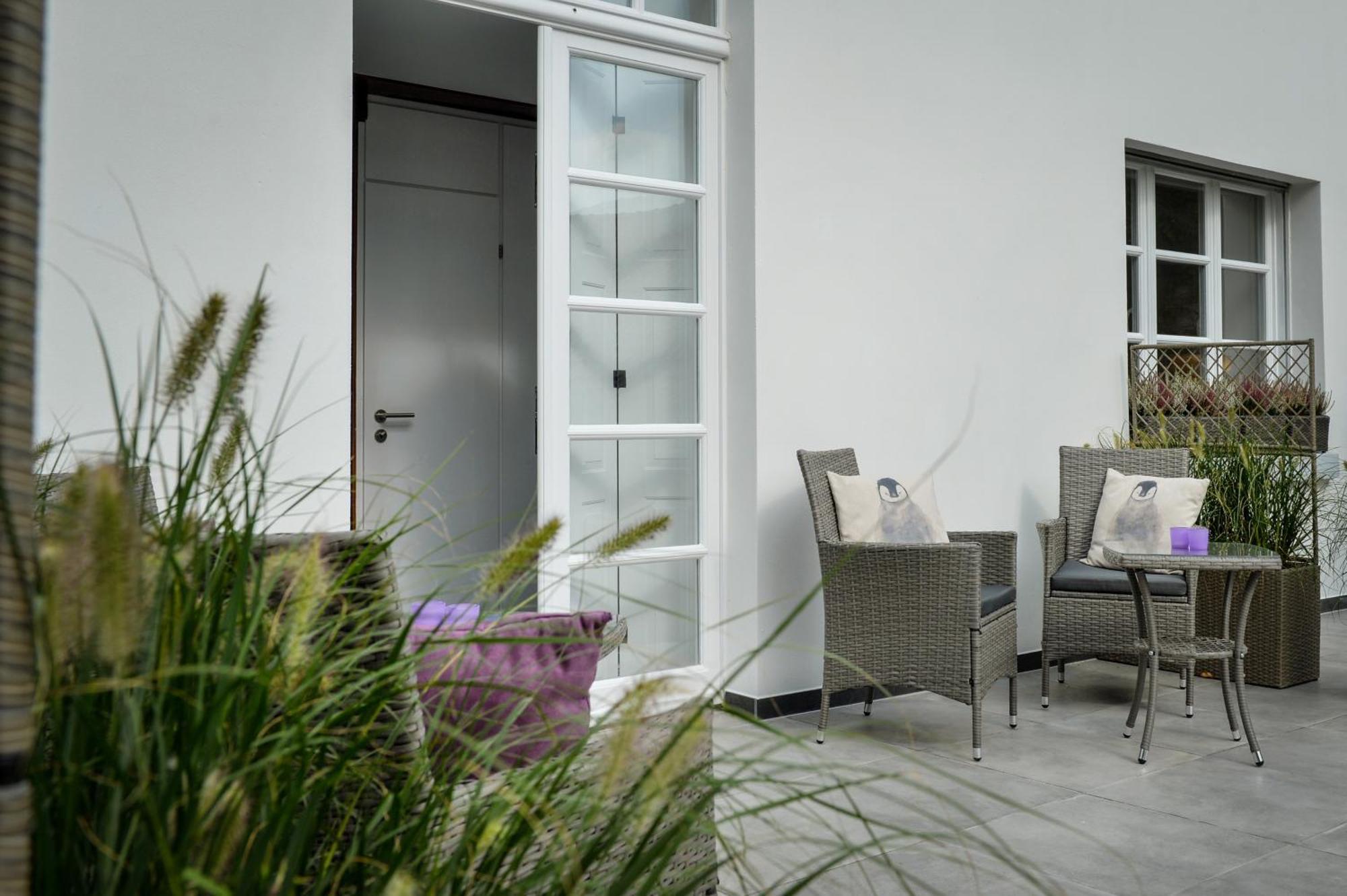 Muehlen-Apartment Im Herrenhaus Rheinblick Xanten Esterno foto